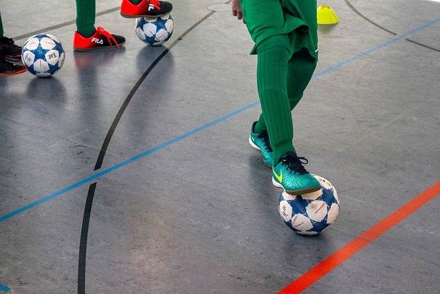 聚焦姆巴佩：半场被换并非伤病，但球员团队赛后将找巴黎高层商谈.