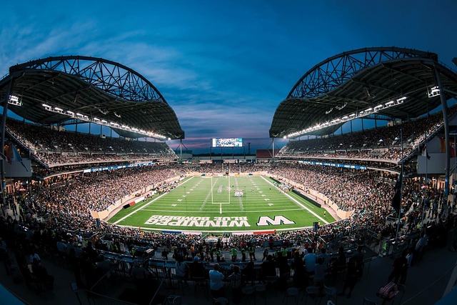 都挺铁！巴恩斯16中5得13分10板8助3断2帽 奎克利16中5得21分7助.