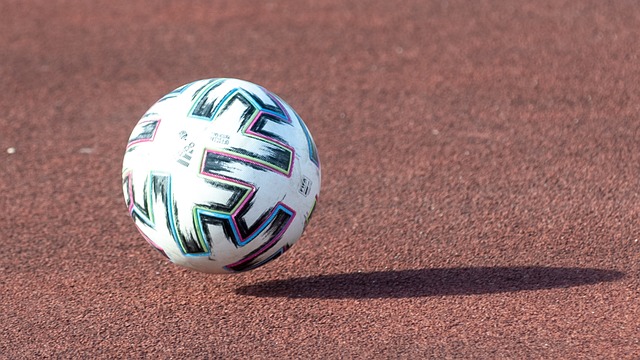 乒乓球——WTT重庆冠军赛：林昀儒胜张禹珍.